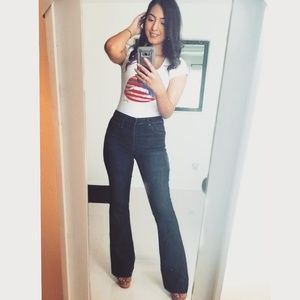 Meet your Posher, Claudia